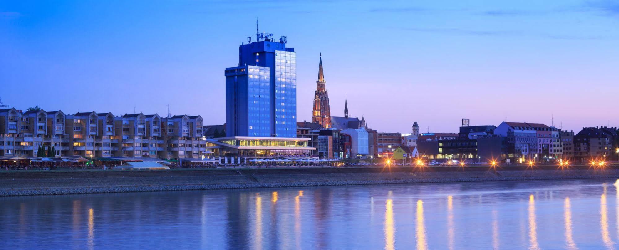 Hotel Osijek Exteriör bild