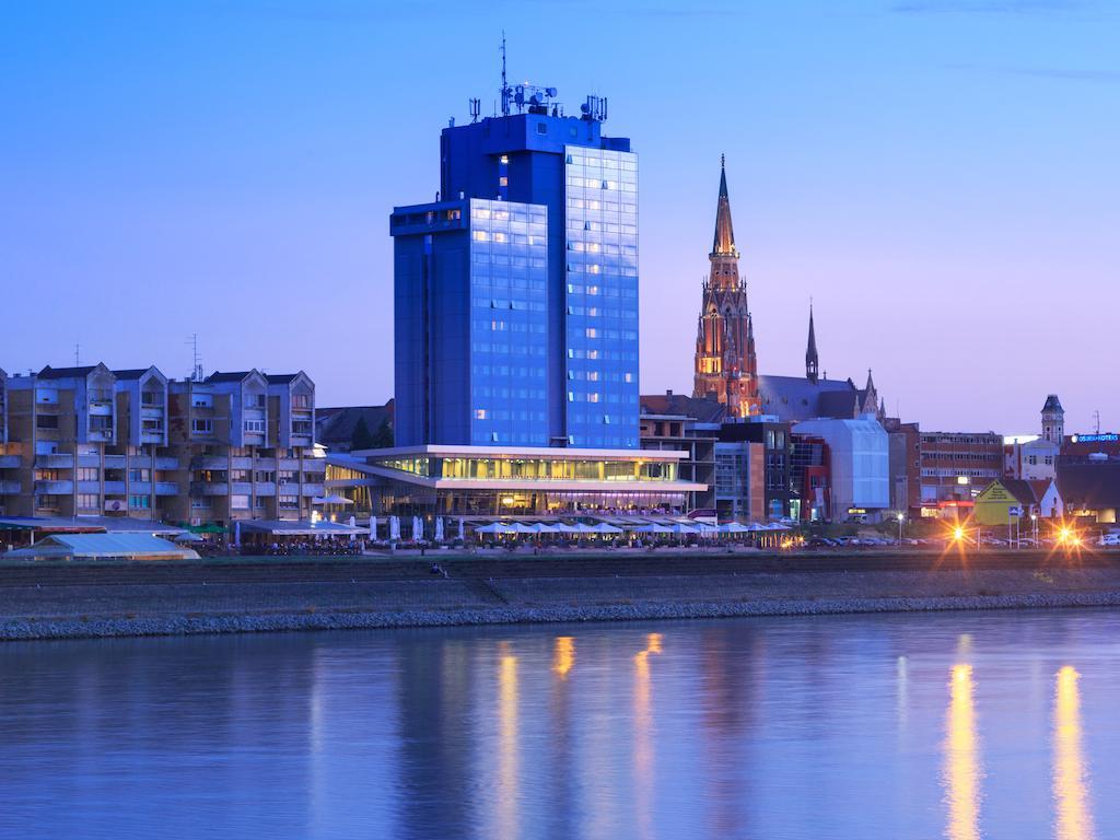 Hotel Osijek Exteriör bild